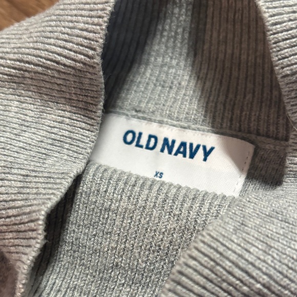 Old Navy XS Gray and Pink Women's Sweater - Picture 5 of 6